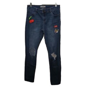 Refuge Jeans Distressed Patchwork Busted Knee Size 8‎ Medium Wash Skinny